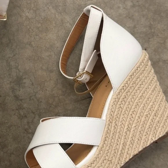 Women's White Wedge Sandals - Picture 2 of 5